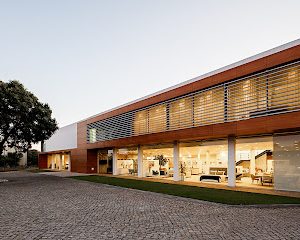 Estofos e Loja de Móveis MÓVEIS CANEIRO - Caneiro Interiores