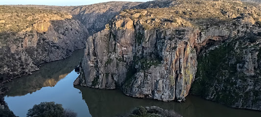 Estofos e Loja de Móveis Movéis Granjo - Miranda do Douro